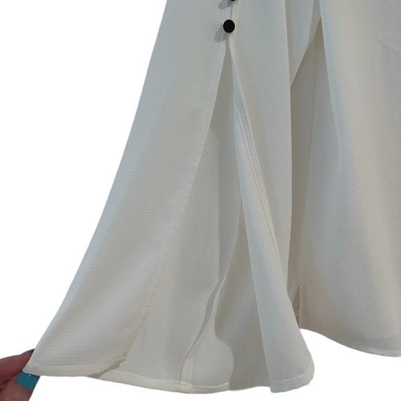 Women's NWT Vince Camuto‎ Black Button Split Sleeve Satin Blouse PM - Picture 2 of 5